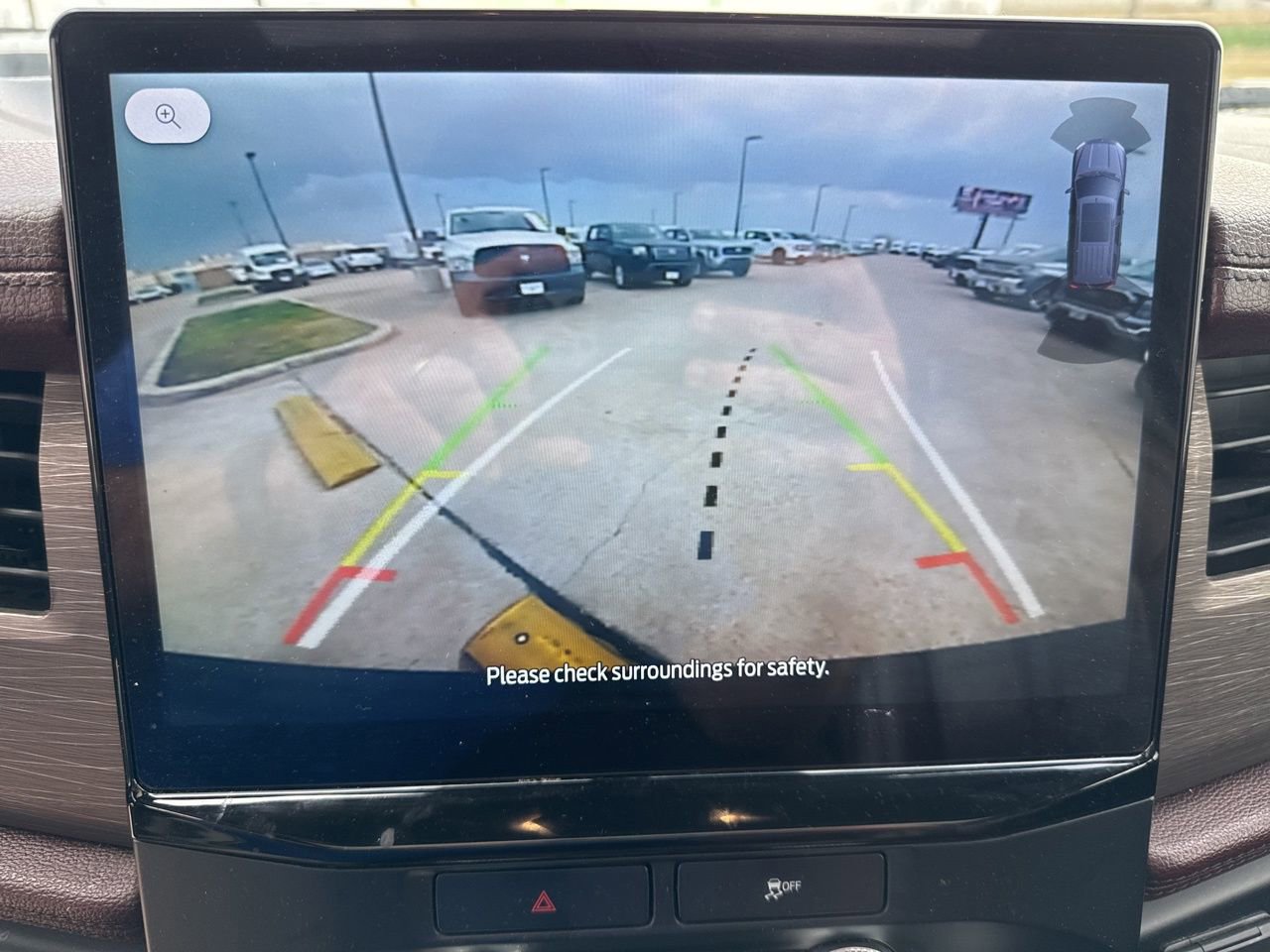 Used 2023 Ford Expedition Limited image 28