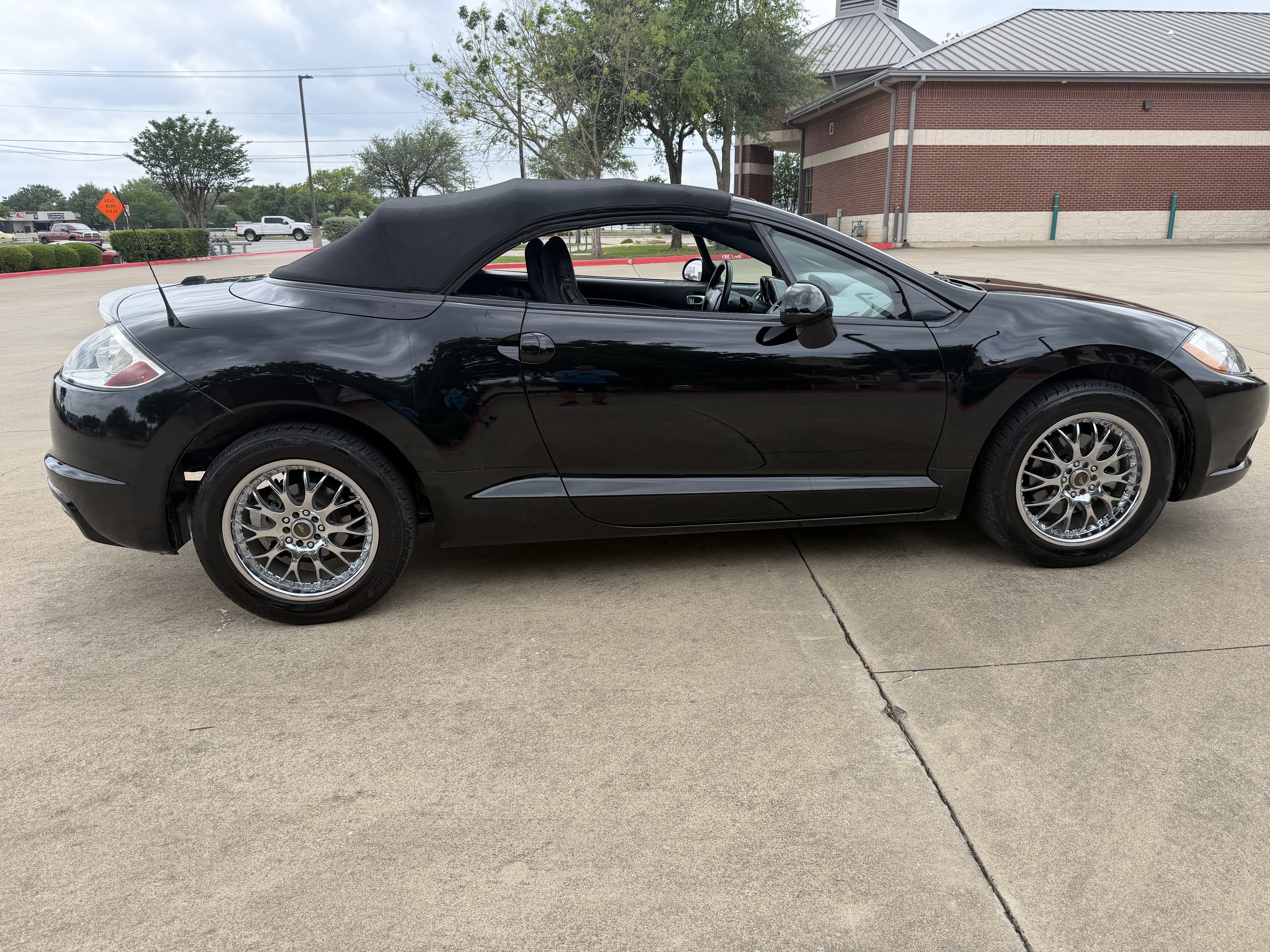 Used 2009 Mitsubishi Eclipse GS image 15