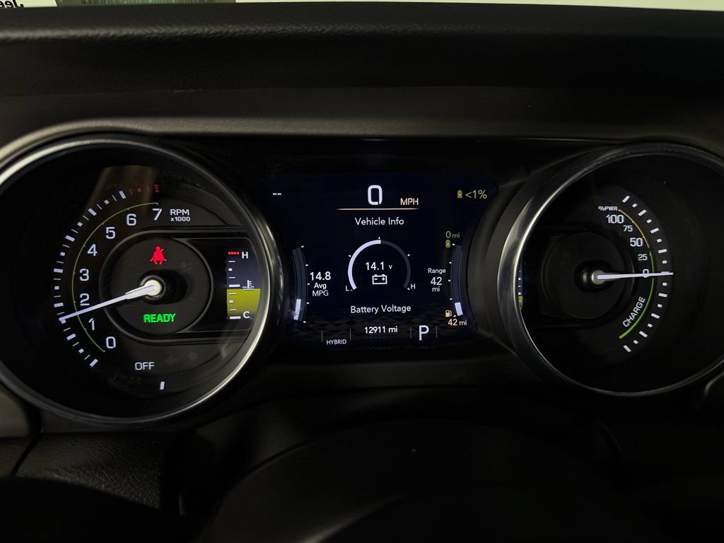 Used 2023 Jeep Wrangler Unlimited AWD/4WD image 17