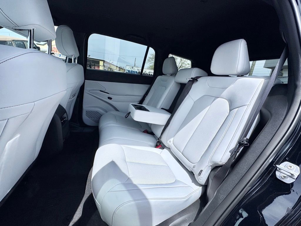 New 2026 Jeep Cherokee Limited AWD/4WD image 15