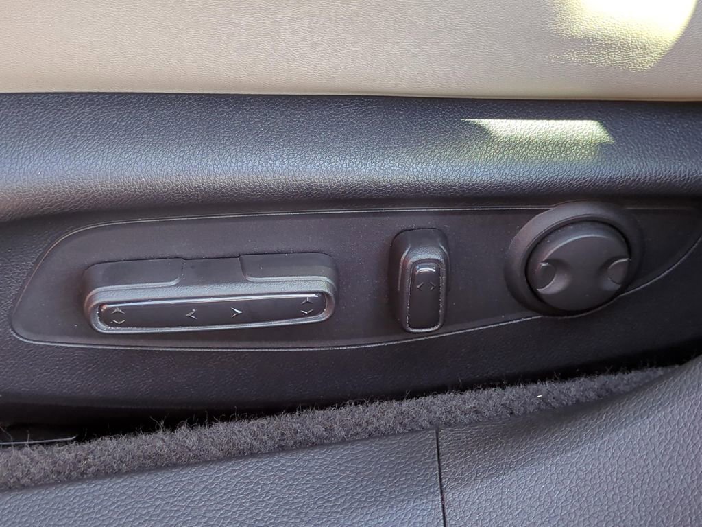 Used 2023 Honda Accord EX-L image 17
