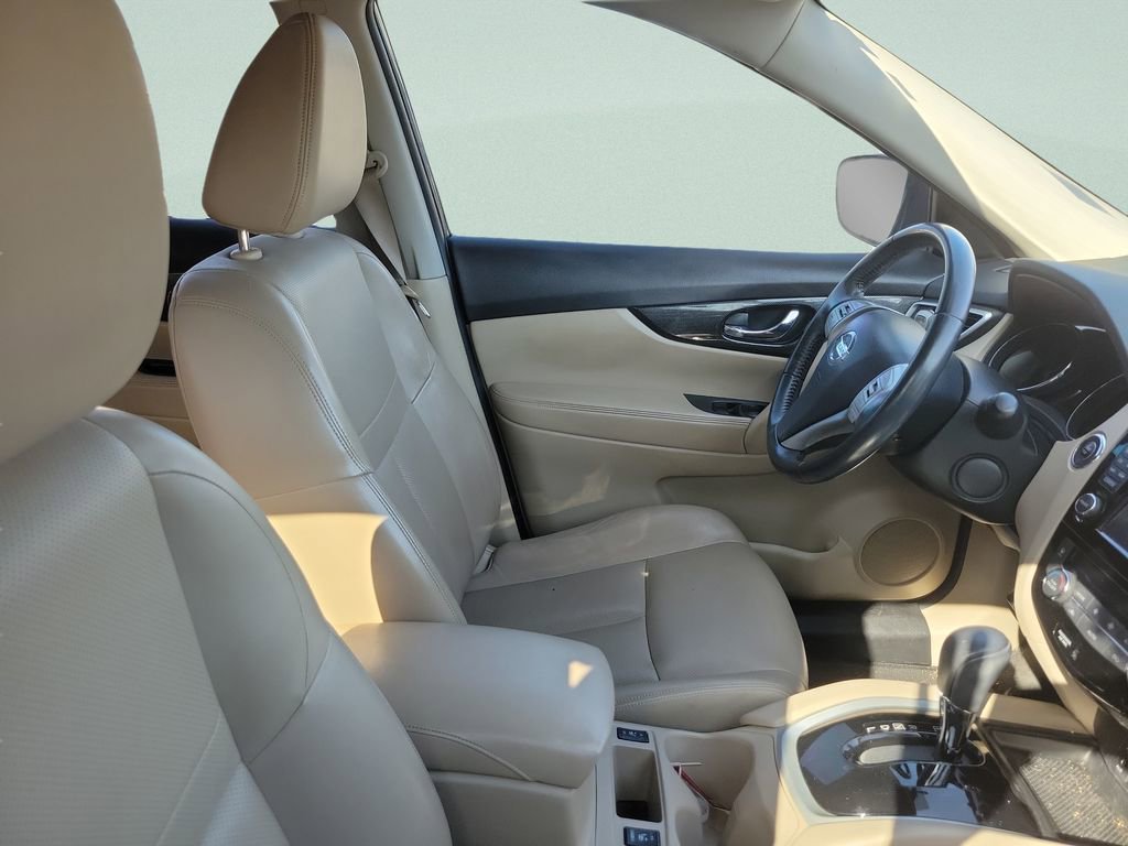 Used 2016 Nissan Rogue SL image 8