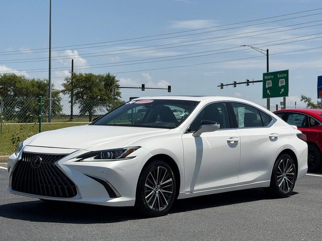 Used 2024 Lexus ES 300h w/ Premium Package FWD image 3