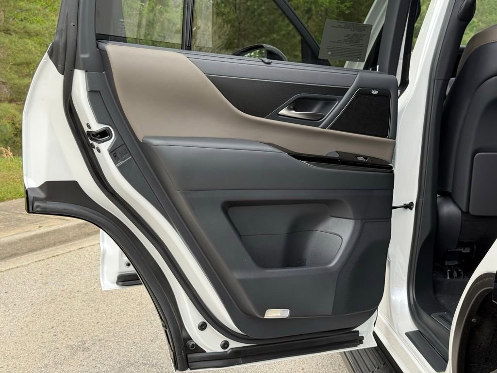 New 2026 Lexus LX 700h Overtrail AWD/4WD image 21