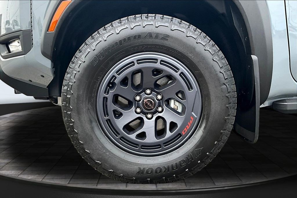 Used 2025 Nissan Frontier PRO-4X w/ Tow Package AWD/4WD image 37