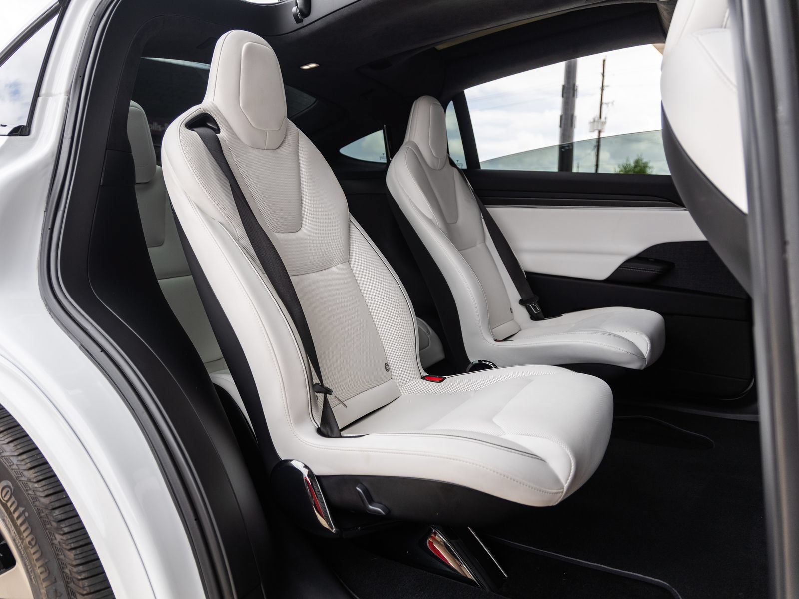 Used 2023 Tesla Model X Plaid AWD/4WD image 37