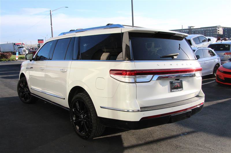 Used 2022 Lincoln Navigator L Reserve AWD/4WD image 6