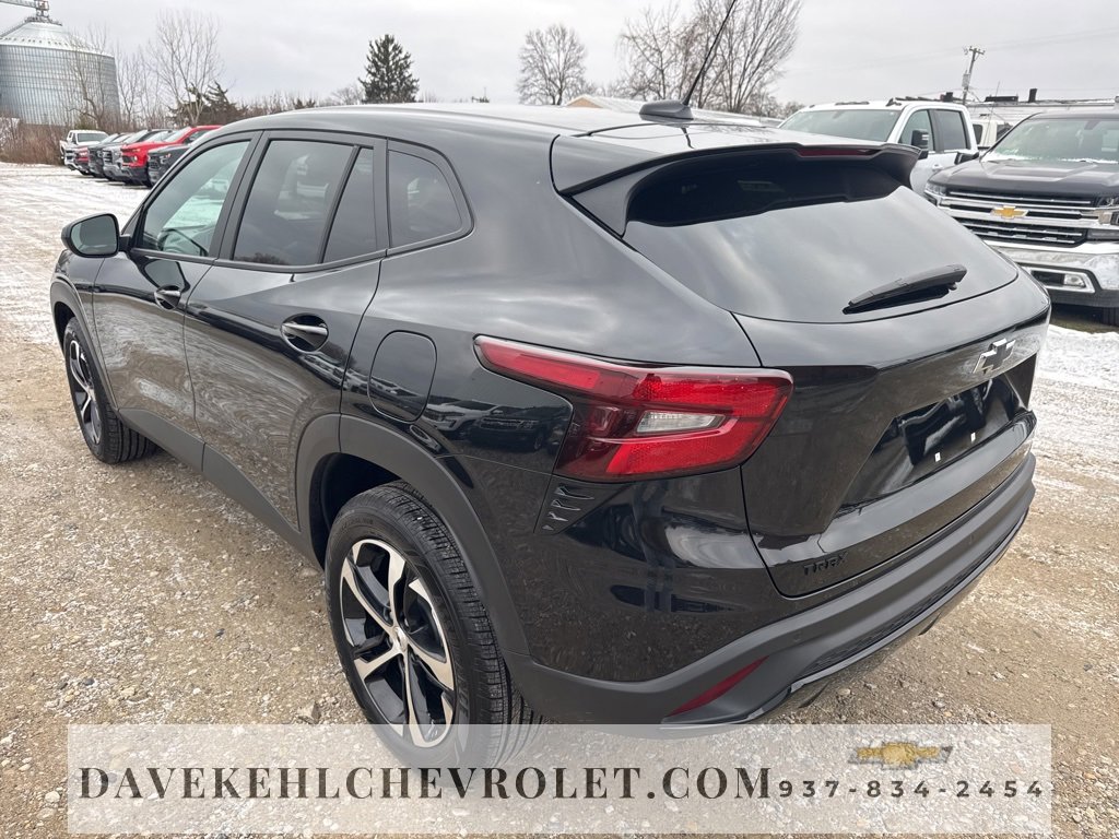 Used 2025 Chevrolet Trax RS w/ Driver Confidence Package image 3