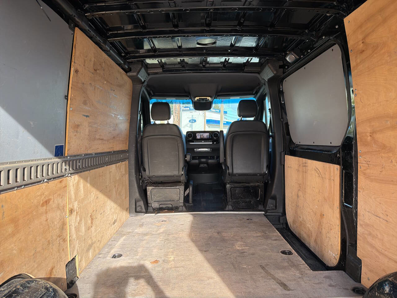 Used 2020 Mercedes-Benz Sprinter 2500 image 7