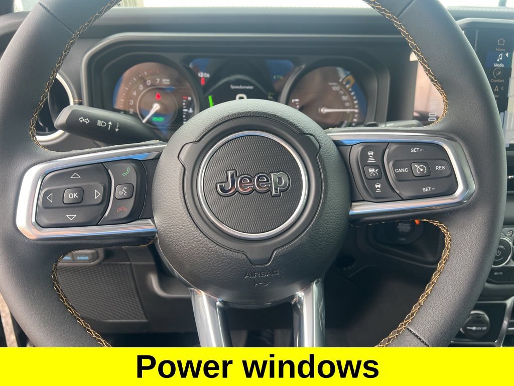 New 2024 Jeep Wrangler Unlimited Sahara w/ Technology Group AWD/4WD image 20