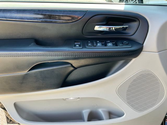 Used 2017 Dodge Grand Caravan SE w/ Power Window Group image 11
