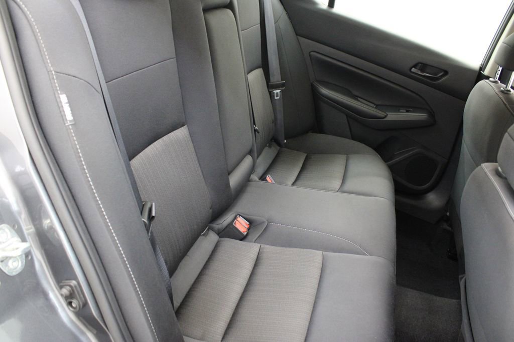 Used 2024 Nissan Altima 2.5 SV image 18