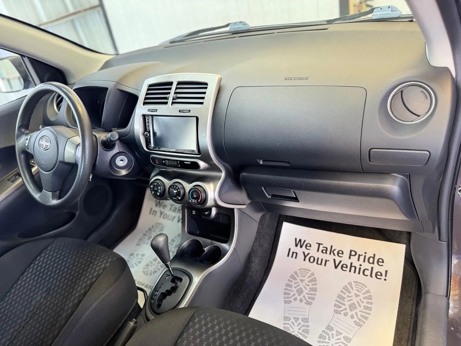 Used 2011 Scion xD Hatchback 4D image 37