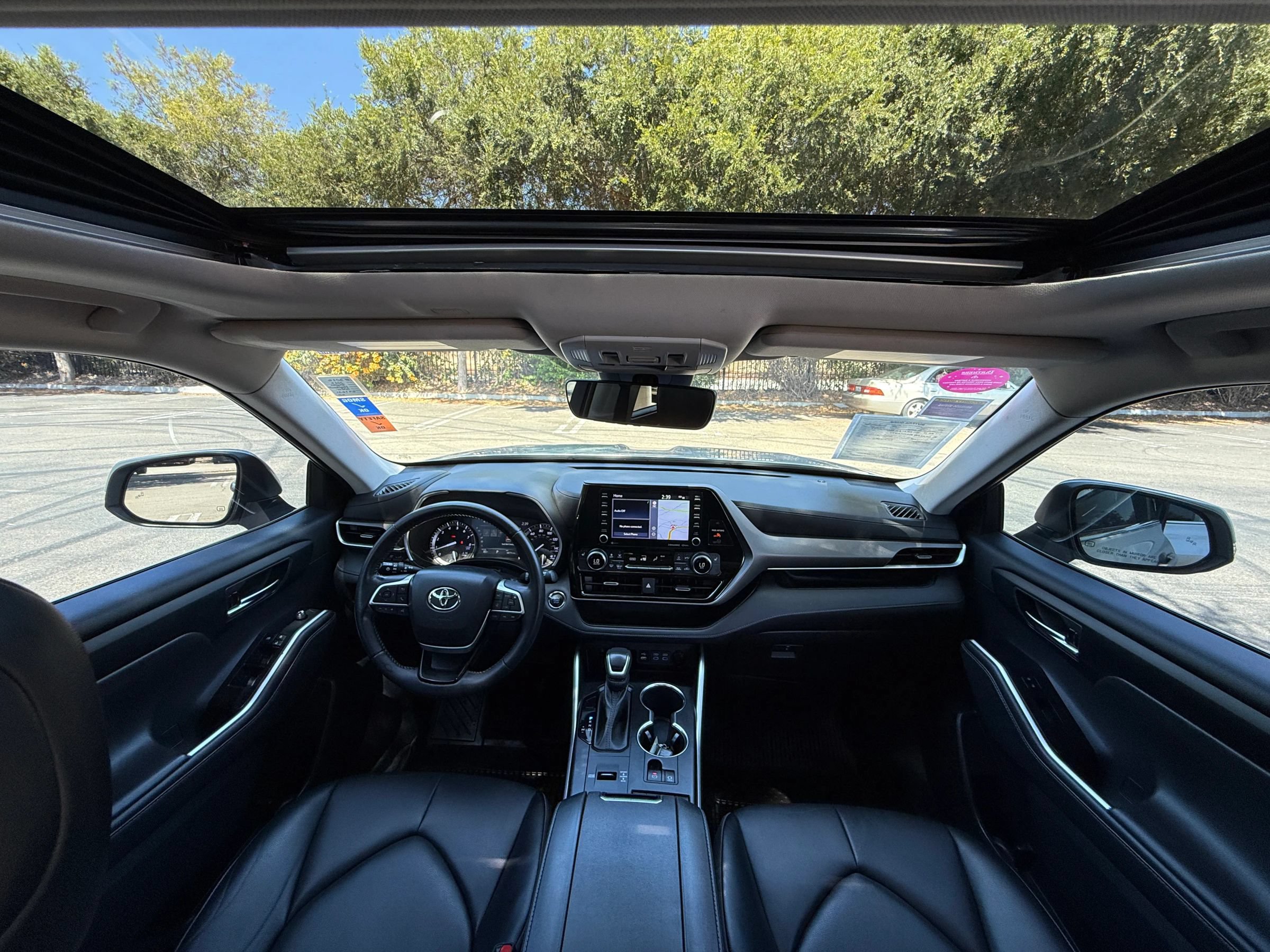 Used 2022 Toyota Highlander XLE FWD image 15