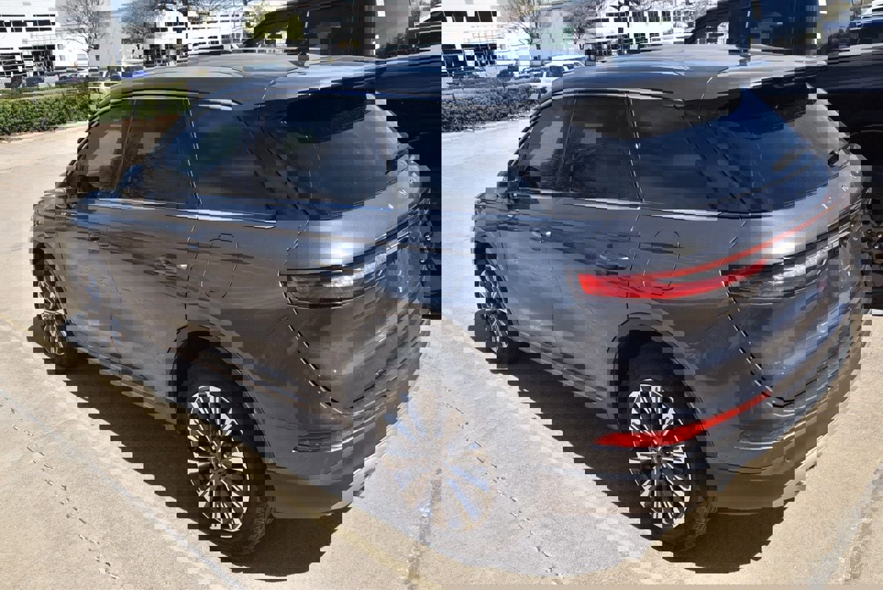 Used 2022 Lincoln Corsair Reserve w/ Equipment Group 201A image 8