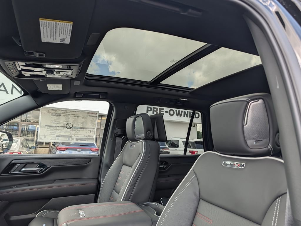 New 2026 GMC Yukon AT4 Ultimate w/ LPO, Floor Liner Package AWD/4WD image 25