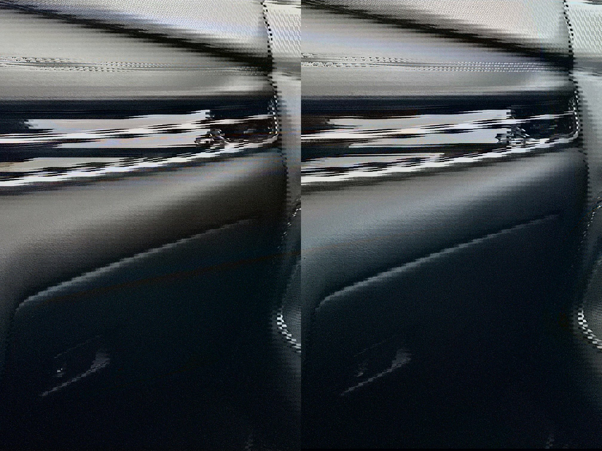 Used 2025 INFINITI QX60 Luxe w/ Black Edition image 16