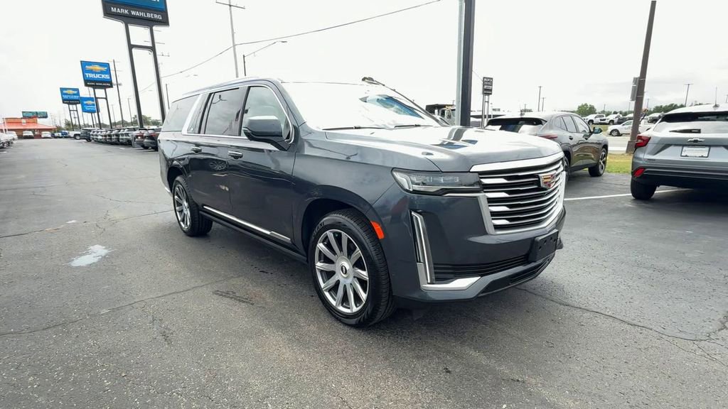 Used 2022 Cadillac Escalade ESV Premium Luxury Platinum AWD/4WD image 2