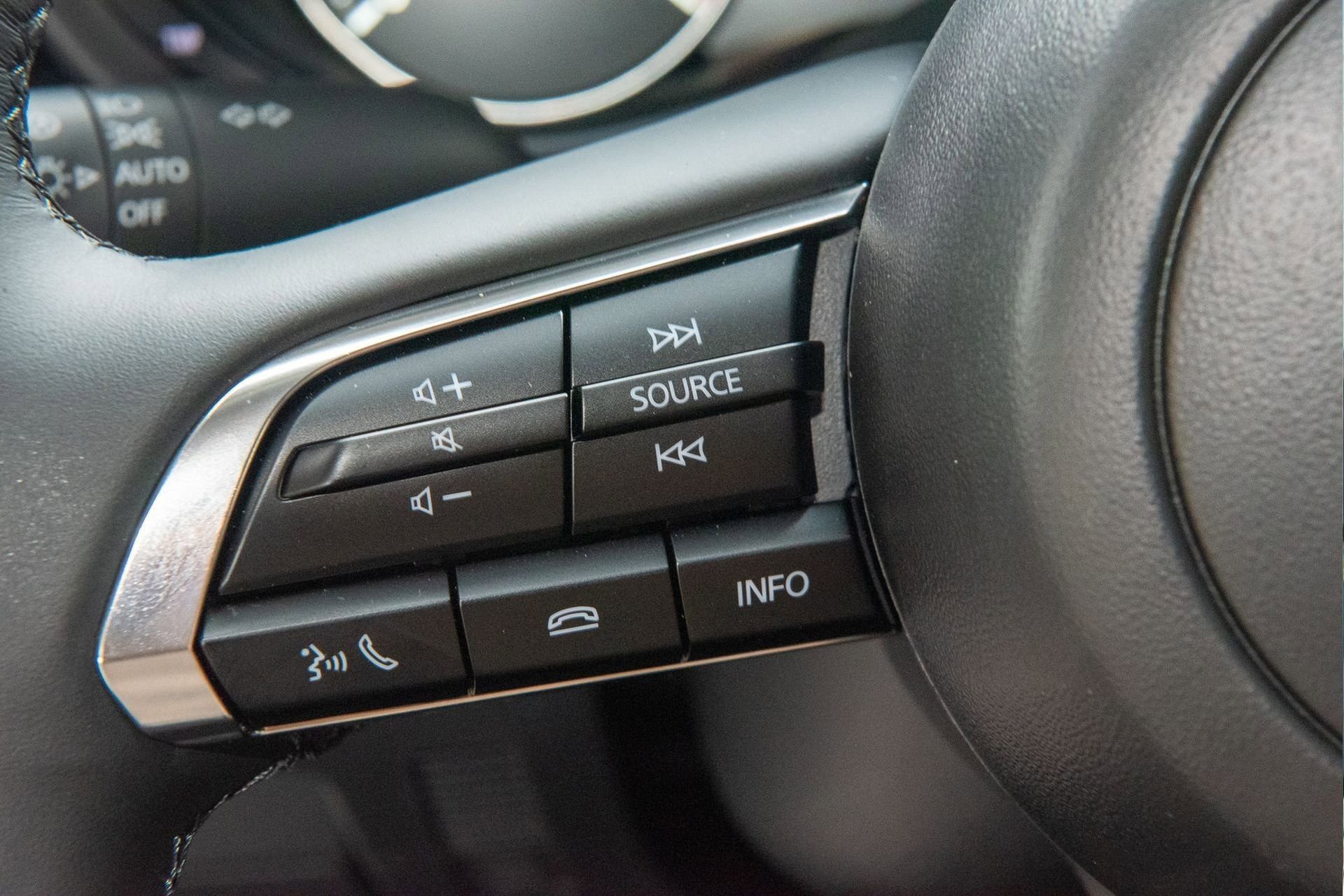 Used 2025 MAZDA CX-30 AWD 2.5 S w/ Select Sport Pkg image 27