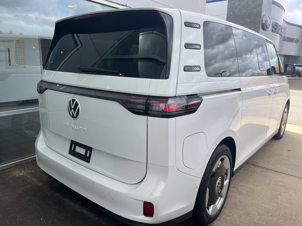 New 2025 Volkswagen ID. Buzz Pro S RWD image 4