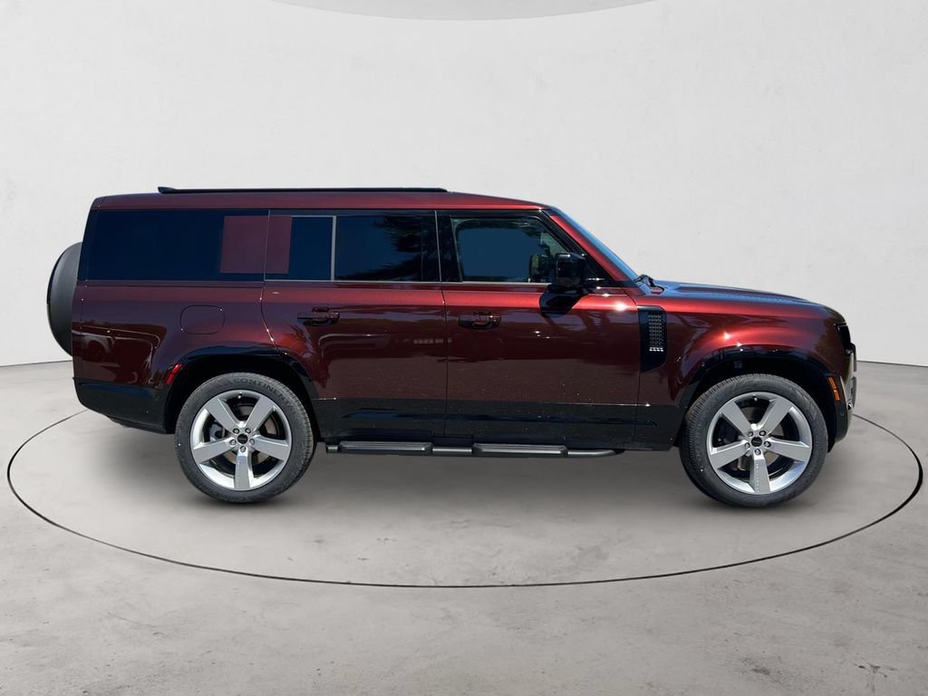 New 2026 Land Rover Defender 130 X-Dynamic SE AWD/4WD image 6