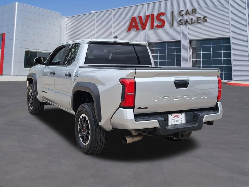Used 2024 Toyota Tacoma TRD Off-Road image 3