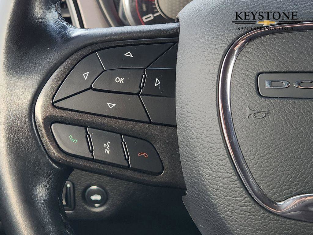 Used 2023 Dodge Challenger SXT image 27