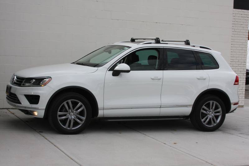 Used 2016 Volkswagen Touareg VR6 AWD/4WD image 13