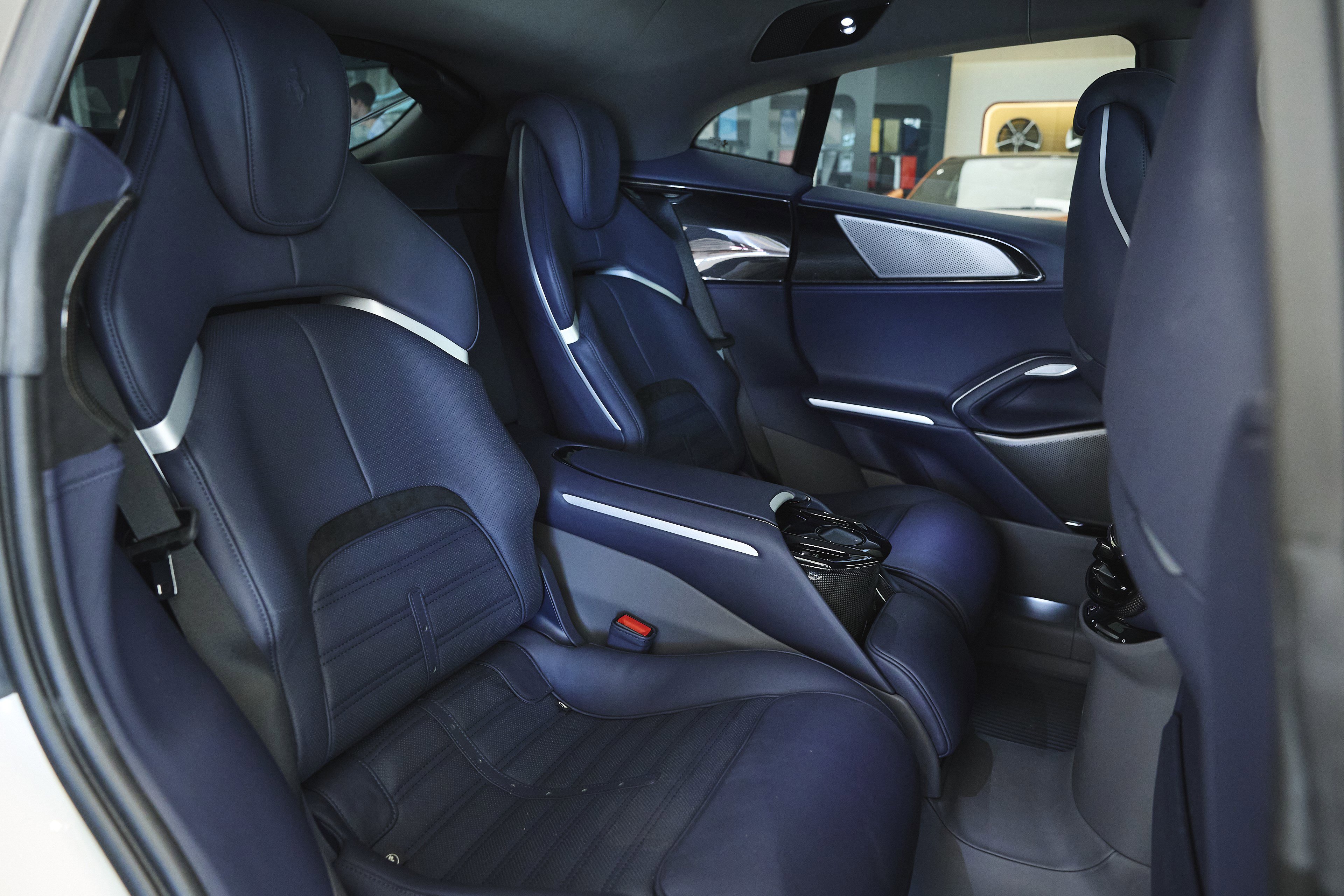 Used 2023 Ferrari Purosangue AWD/4WD image 40