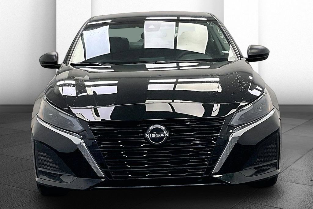 Certified 2024 Nissan Altima 2.5 SV FWD image 2