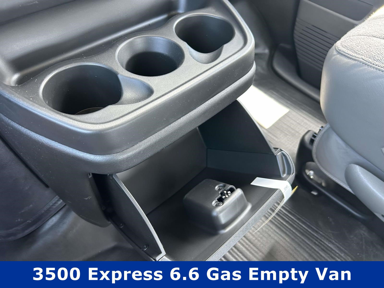 New 2026 Chevrolet Express 3500 w/ Driver Convenience Package RWD image 25