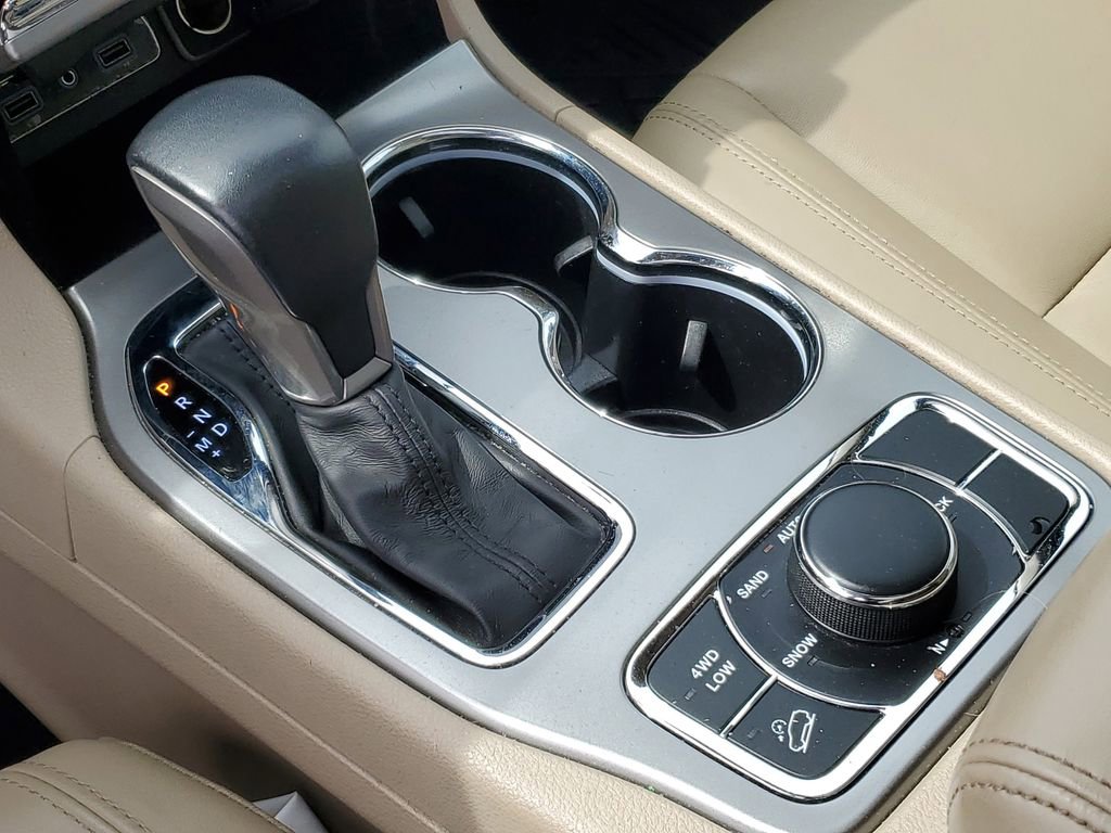 Used 2020 Jeep Grand Cherokee Limited w/ Premium Lighting Group image 21