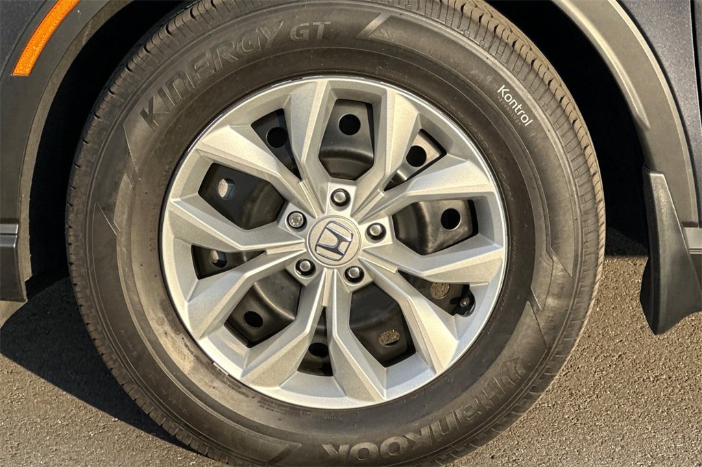 Certified 2025 Honda CR-V LX image 29