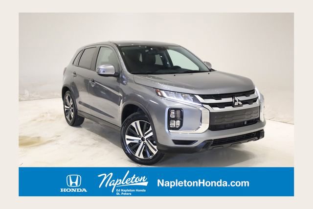 Used 2025 Mitsubishi Outlander Sport SE image 1