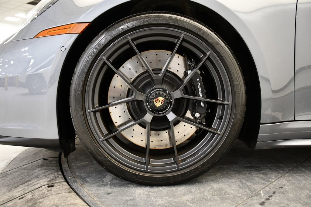 Used 2025 Porsche 911 Targa 4 GTS image 23
