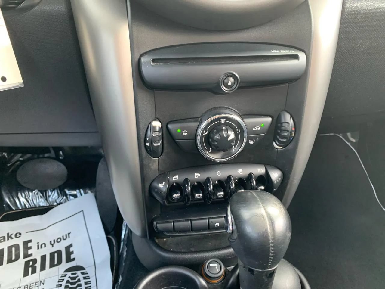 Used 2012 MINI Cooper Countryman FWD image 17