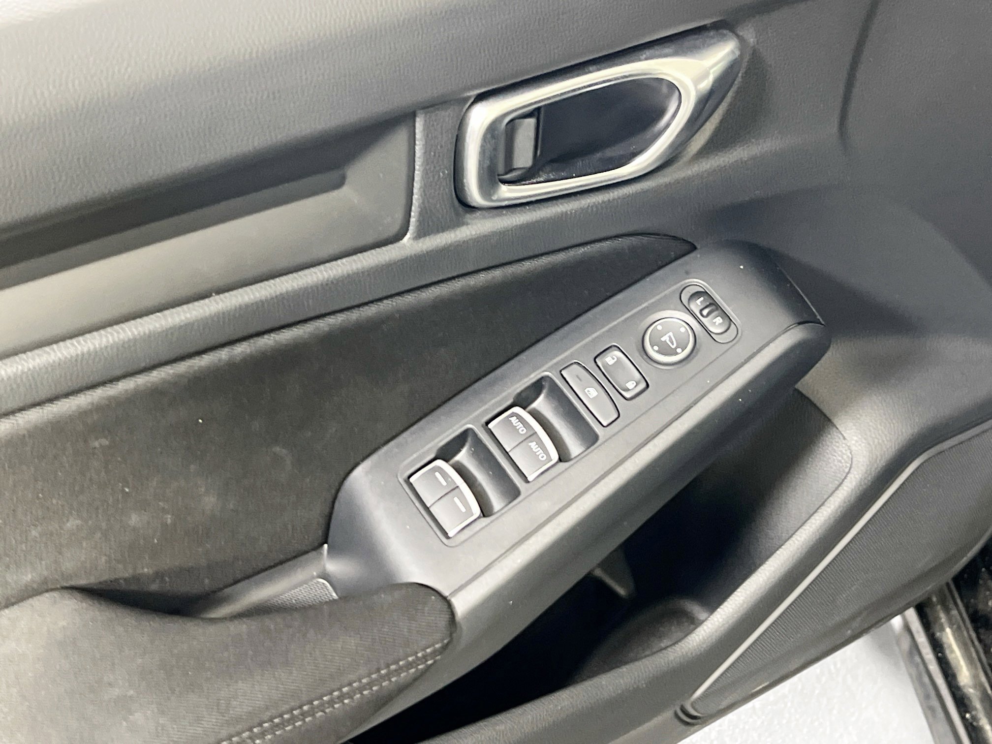 Used 2023 Honda Civic Sport image 17