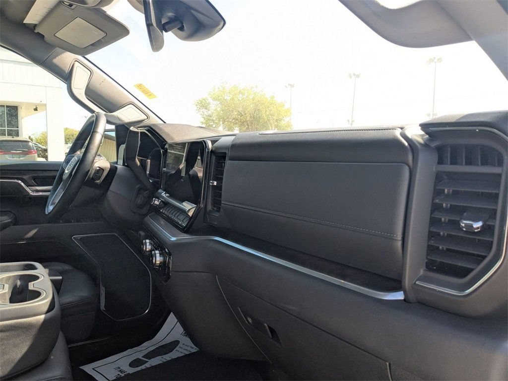 Used 2025 GMC Sierra 1500 SLT RWD image 35