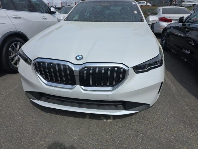 Certified 2025 BMW 530i w/ Premium Package image 2