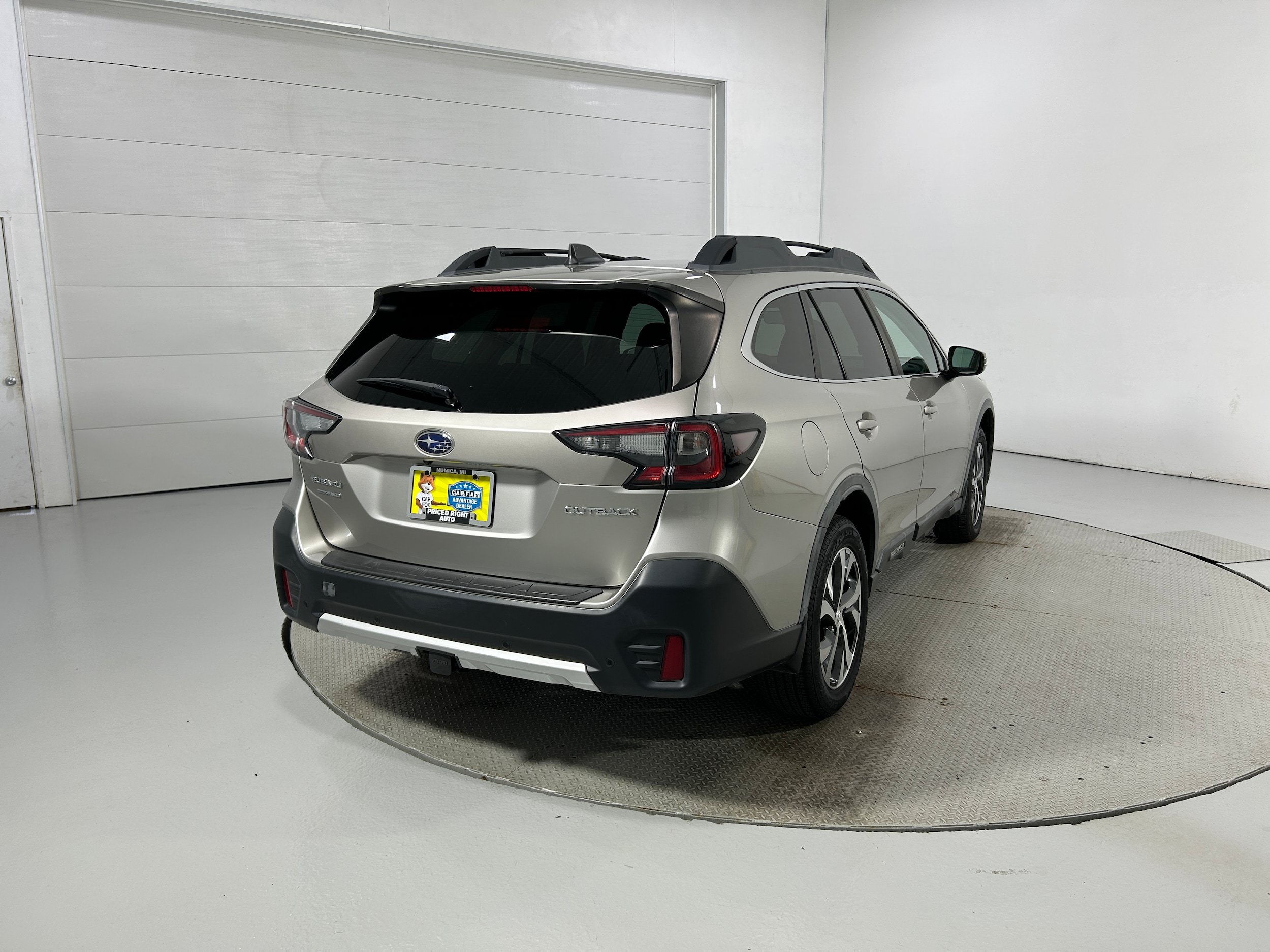 Used 2020 Subaru Outback Limited w/ Popular Package #2 AWD/4WD image 37