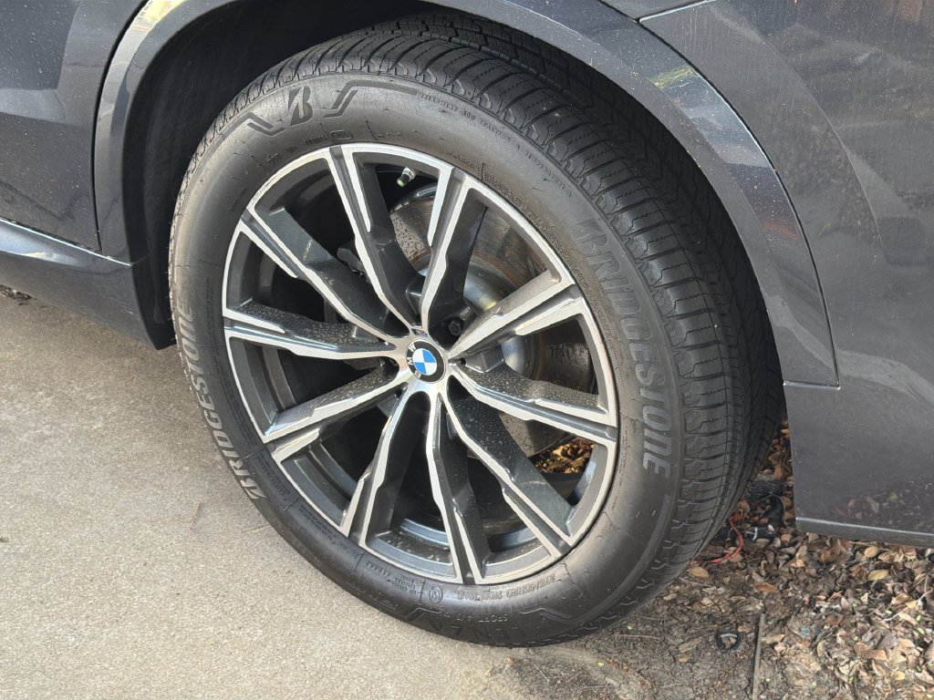 Used 2021 BMW X5 xDrive45e w/ M Sport Package AWD/4WD image 5
