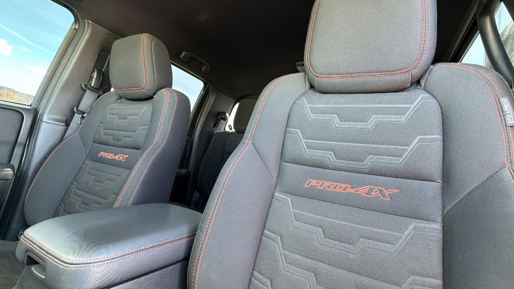 Used 2022 Nissan Frontier PRO-4X w/ Off-Road Protection Package image 11