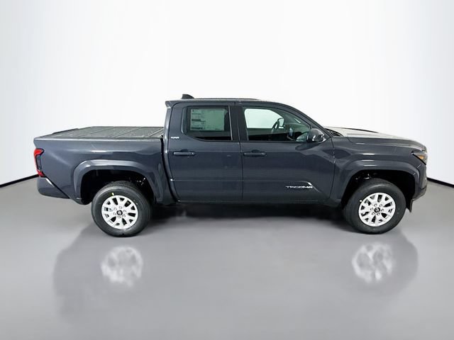 Used 2026 Toyota Tacoma SR5 AWD/4WD image 8