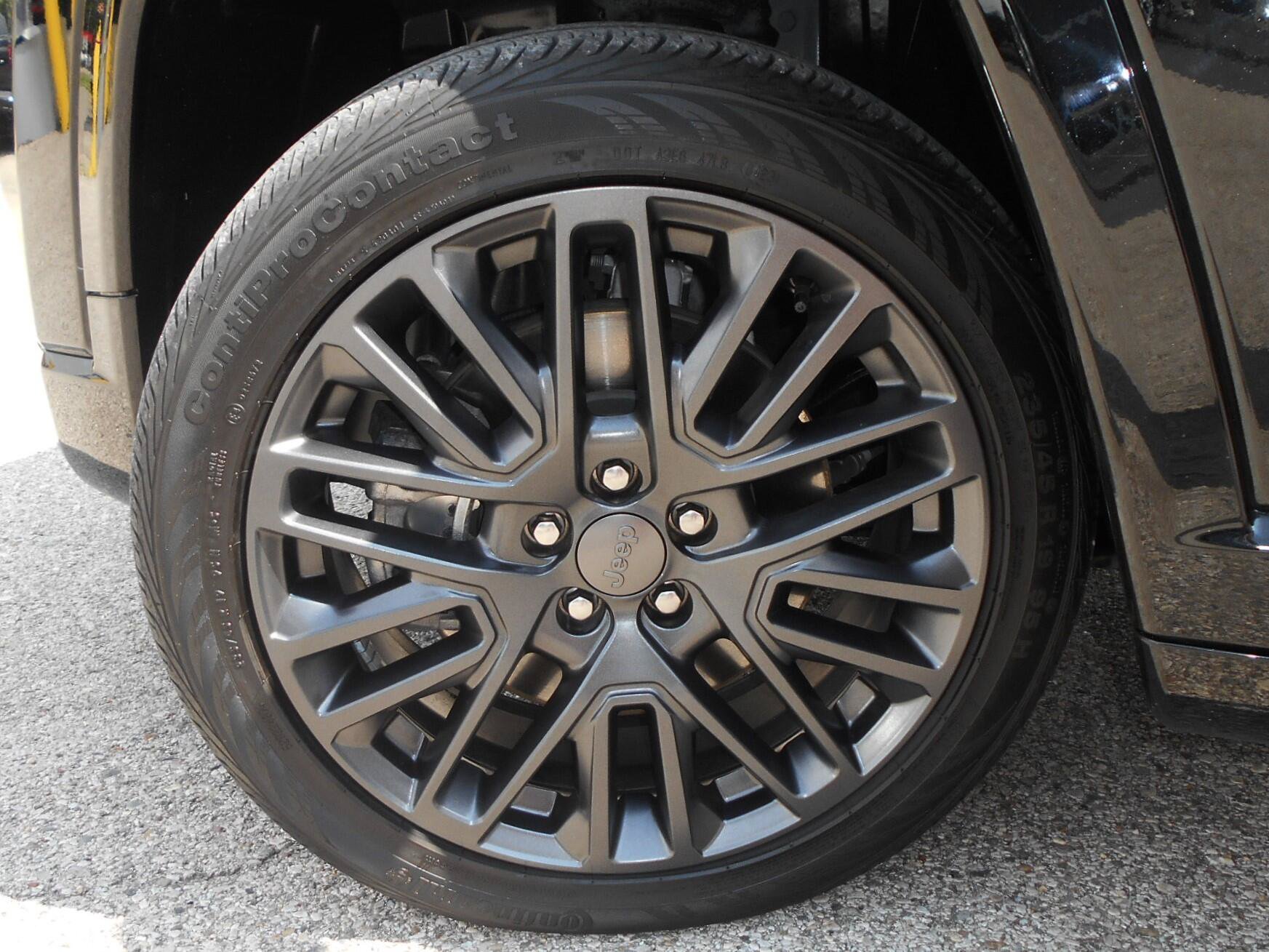 Certified 2023 Jeep Compass High Altitude AWD/4WD image 11