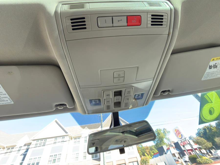 Used 2016 Volkswagen Golf SE image 25