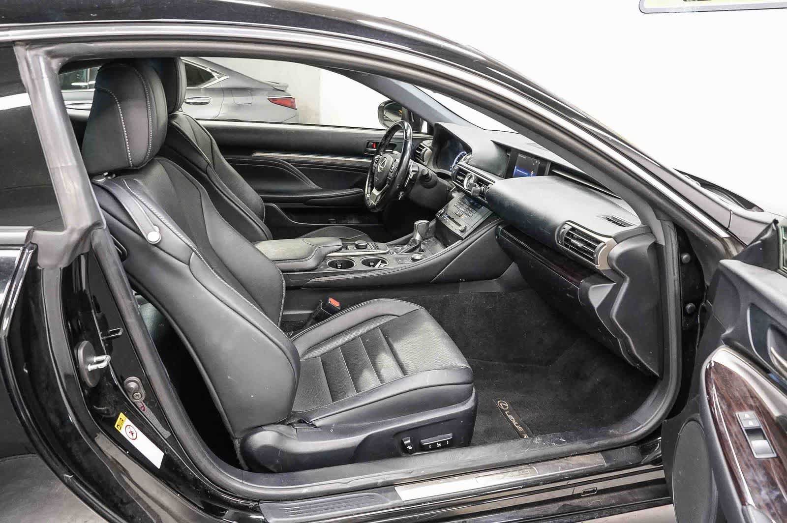 Used 2016 Lexus RC 200t w/ Premium Package RWD image 13