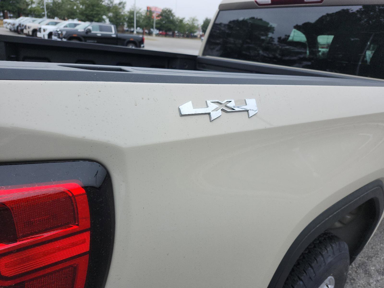 New 2026 GMC Sierra 1500 SLE AWD/4WD image 5