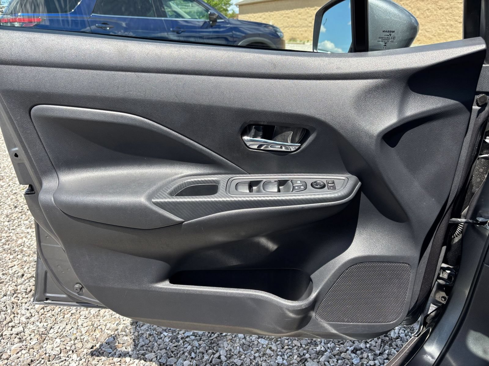 Used 2025 Nissan Versa SV FWD image 18