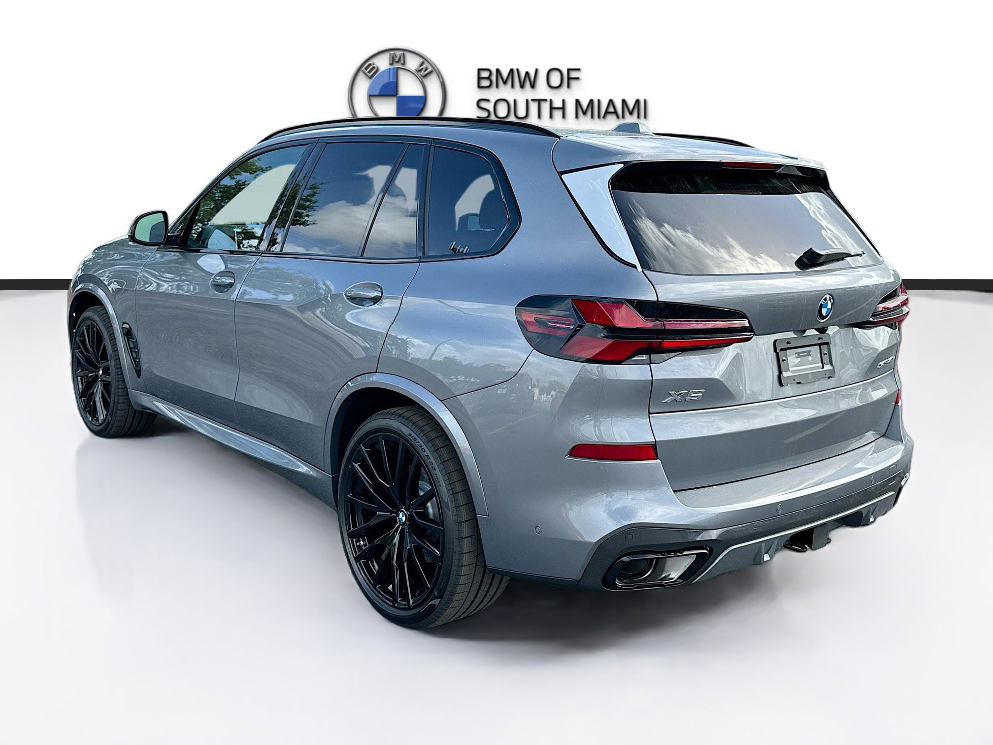 New 2026 BMW X5 sDrive40i w/ Executive Package image 4