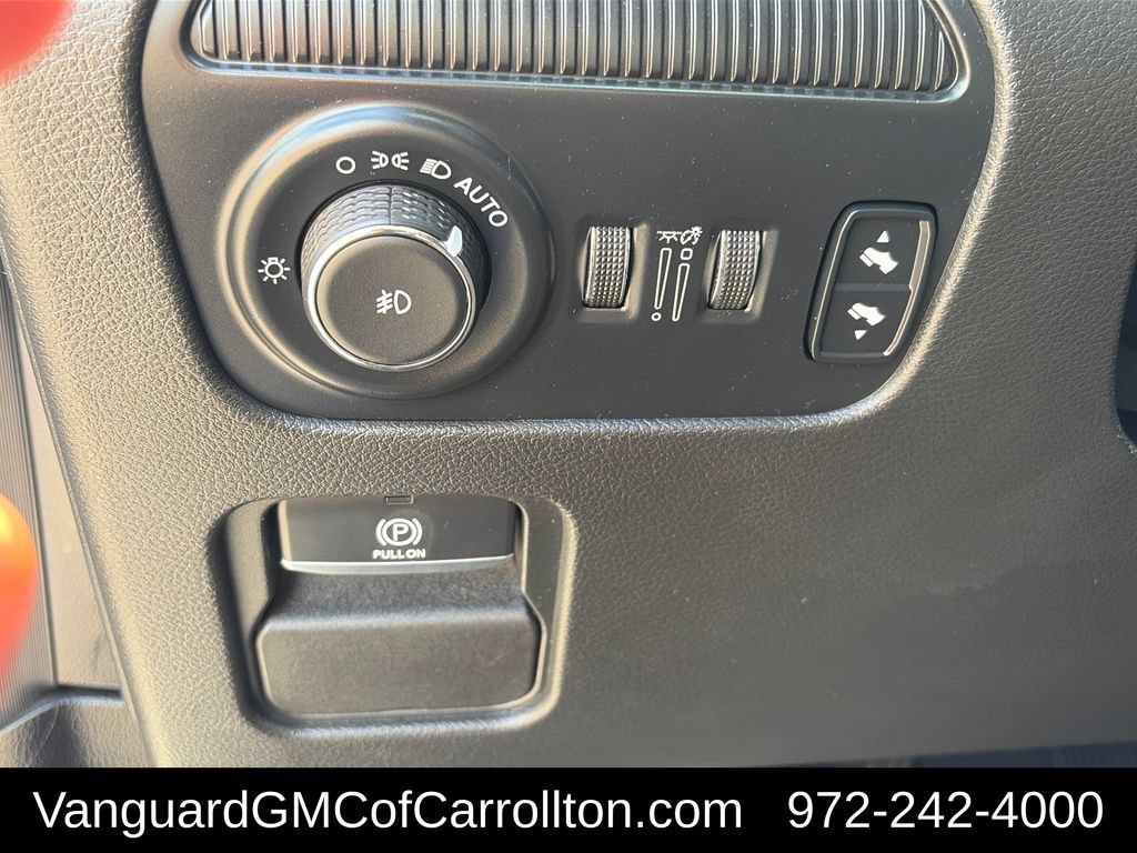 Used 2024 Jeep Wagoneer Series II w/ Flexible Seating Group RWD image 24